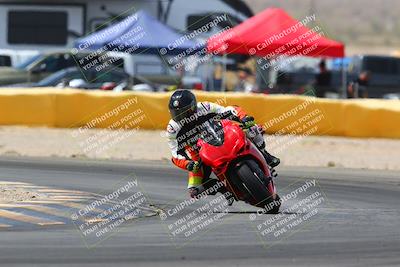 media/Apr-10-2022-SoCal Trackdays (Sun) [[f104b12566]]/Turn 2 (1135am)/